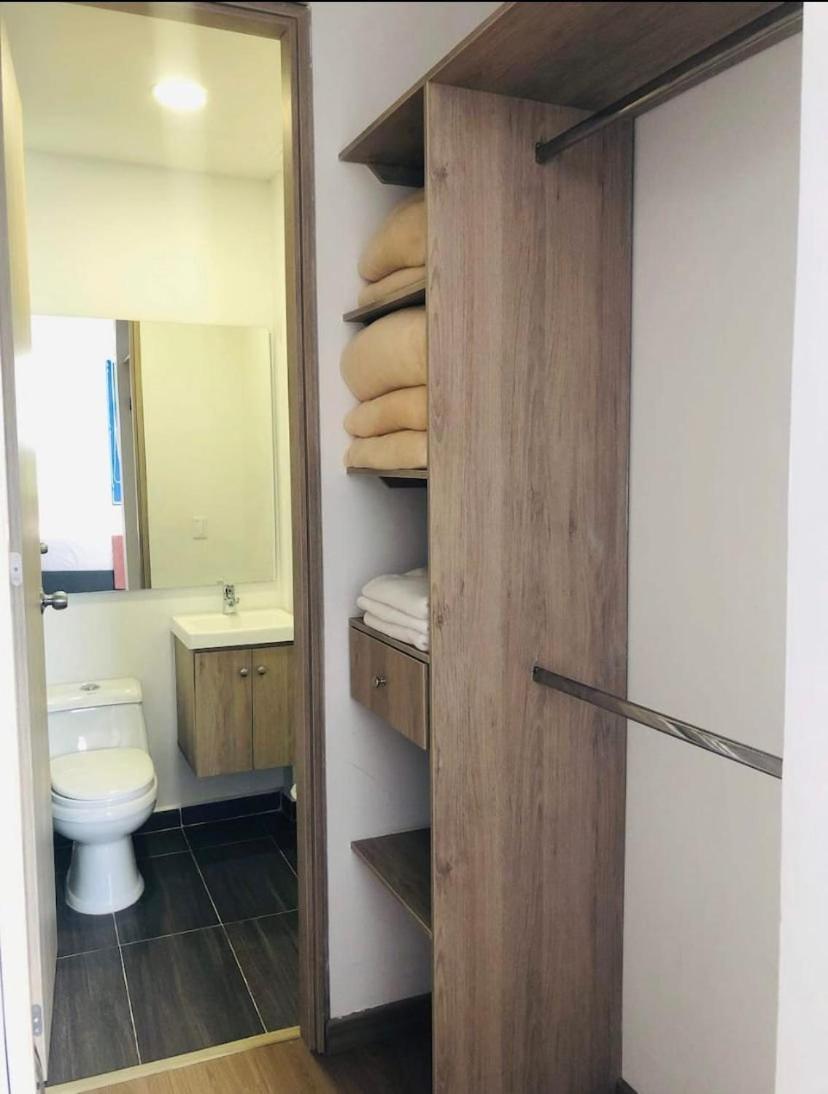 Apartamentos San Jose Vistal Al Lago, Cerca Del Parque. Guatape. מראה חיצוני תמונה